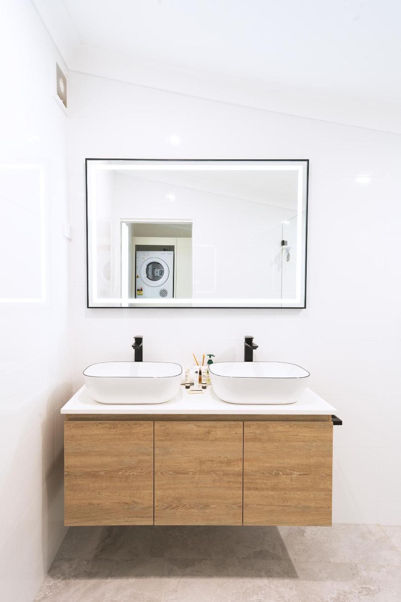 Modern 3 Bed In Tempe Near Airport